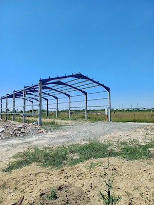 Vând-Închiriez  teren cu utilități. 