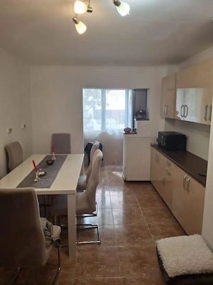Dau in chirie ap 3 cam PB , parter Zona -str Barierei , lux, loc parcare - imagine 6