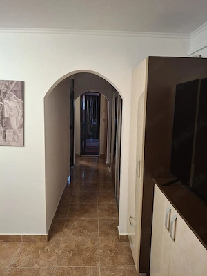 Dau in chirie ap 3 cam PB , parter Zona -str Barierei , lux, loc parcare - imagine 10