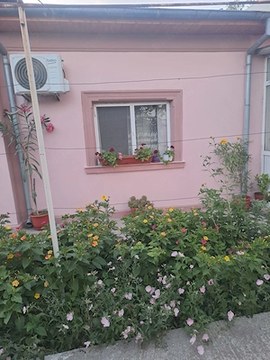 Casa de vânzare,  frumoasa și cochetă  - imagine 3