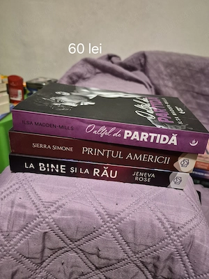 Vand cărți doar cu predare personala, Dristor. 