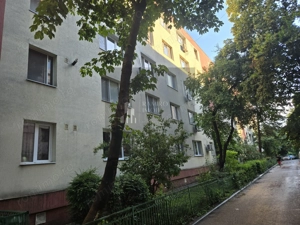 Apartament 3 camere etaj 2, Piata Rahova, bloc anvelopat de 4 etaje
