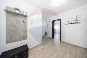 Apartament de vânzare cu 2 camere și loc de parcare la Subcetate - imagine 12