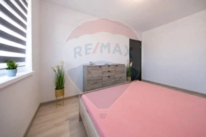 Apartament de vânzare cu 2 camere și loc de parcare la Subcetate - imagine 8