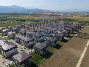 Apartament de vânzare cu 2 camere și loc de parcare la Subcetate - imagine 16