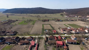 Loc de casă în Odvoș - Conop 3000mp - imagine 16