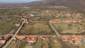 Conac nobiliar de secol XIX cu 8 camere în Maciova - imagine 10