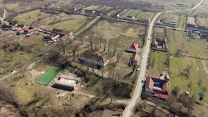 Conac nobiliar de secol XIX cu 8 camere în Maciova - imagine 17