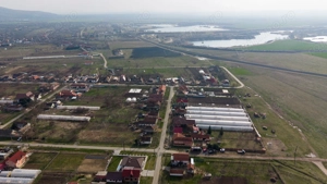 Teren 1.570 mp + casă din cărămidă–zonă liniștită - imagine 5