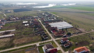 Teren 1.570 mp + casă din cărămidă–zonă liniștită - imagine 8