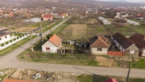 Teren 1.570 mp + casă din cărămidă–zonă liniștită - imagine 14
