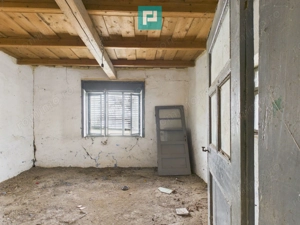 Casă modestă cu 3 camere de renovat în Mișca - imagine 7