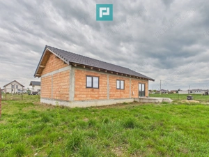 Casa nouă la roșu în Zimandcuz - imagine 3