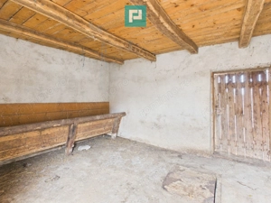 Casă modestă cu 3 camere de renovat în Mișca - imagine 10