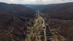 Casă cu teren de 284mp in Șoimoș - imagine 6