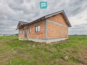 Casa nouă la roșu în Zimandcuz - imagine 5