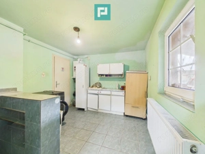 Casă cu 755 mp teren, zonă centrală Curtici - imagine 9