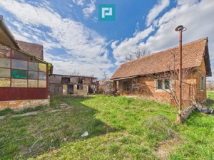 Casă cu teren de 1800 mp, în Buteni, Arad - imagine 5