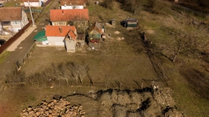 Teren intravilan de 302 mp în localitatea Șoimoș - imagine 18