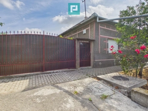 Casă cu 4 camere și teren de 800 mp în Zerind - imagine 2