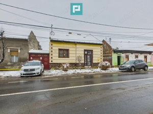 Casă cu 4 camere în zona Parneava