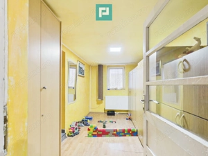 Casă solidă cu 1400 mp teren în Iratoșu - imagine 18
