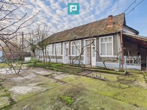Proprietate cu 3 case din văiugă și teren în Nadab - imagine 2