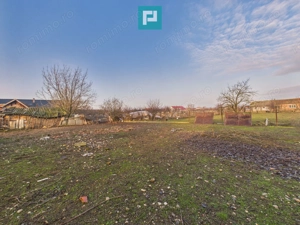 Proprietate cu 3 case din văiugă și teren în Nadab - imagine 15