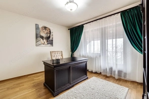 Vilă cu 6 camere de vânzare în zona Central - imagine 7