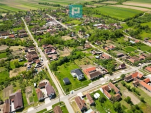 Casă la roșu din BCA de vânzare în Județul Arad - imagine 19