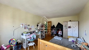 Apartament de vanzare cu 3 camere, 2 bai si o boxa, zona Torontalului - imagine 16