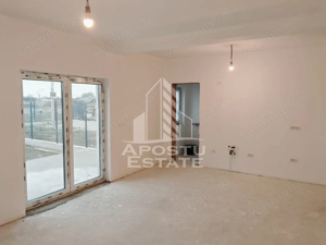 Duplex la cheie,despartit,4 camere Giarmata Mare - imagine 9