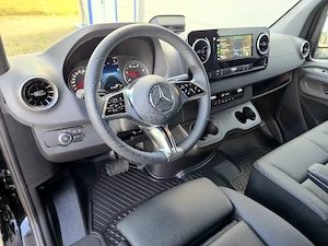 Mercedes Sprinter 317CDI 2.0 Diesel 170Cp Automat 2026 Edition 30 Aniversary 950km Garantie 3 Ani - imagine 6