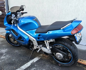 Honda VFR 750 RC36 - imagine 3