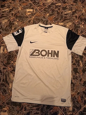 Vând tricou Nike (urgent) 