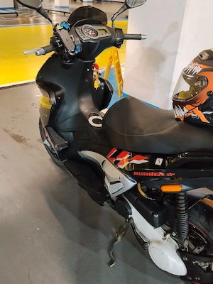 gilera runner