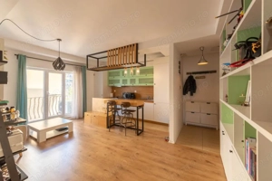 Apartament in Complexul Cosmopolis cu vedere catre piscina!