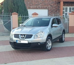 Nissan qashqai  2.0 DCI 4 4 an 2008 unic proprietar acte la zi fiscal pe loc 