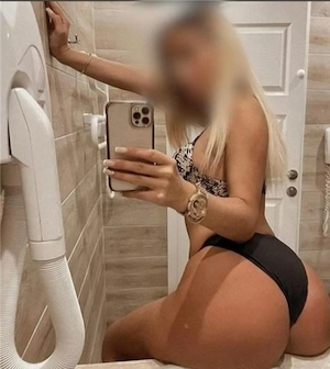 Buna sunt Adreea poze reale 100    