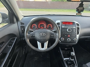 Kia Ceed facelift 2012 euro 5 - imagine 4