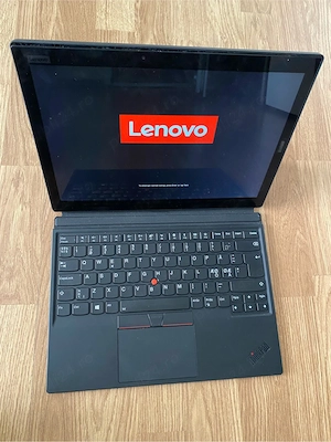 Laptop Tabletă Lenovo X1 intel core i5 Generația 8,Display mare tabletă cu tach.Citeste anuntul.
