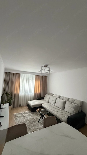 Apartament 2 camere decomandat Str. Sfanta Vineri - imagine 2