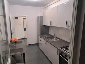 Inchiriez apartament 2 camere - imagine 5