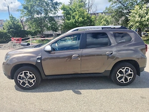 Dacia Duster 2019 motor 1.3 benzina cel de 130cp  - imagine 2