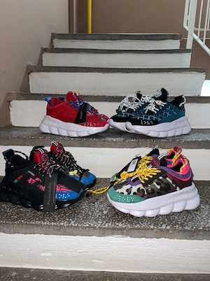 Versace Chain Reaction