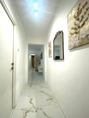 Navodari , strada Nuferilor - Apartament 2 camere ,renovat total, aproaape de centru,