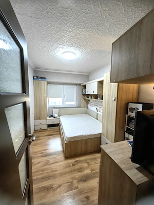 Apartament 4 camere decomandat mobilat - imagine 9
