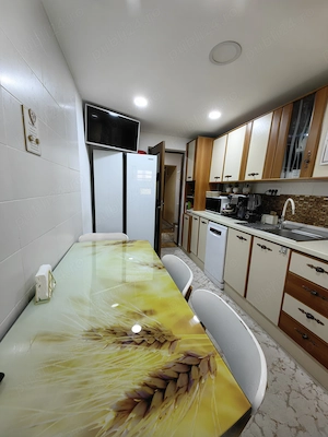 Apartament 4 camere decomandat mobilat - imagine 8