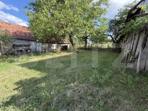 Casă cu 3 camere și un teren de 4100 mp - imagine 9