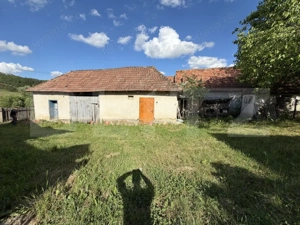 Casă cu 3 camere și un teren de 4100 mp - imagine 7